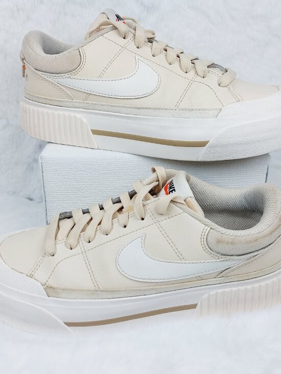 Amazon.com | Nike Women Nike Women\'s Beige White Court Legacy Lift Low Top Casual Sneaker Size 6.5